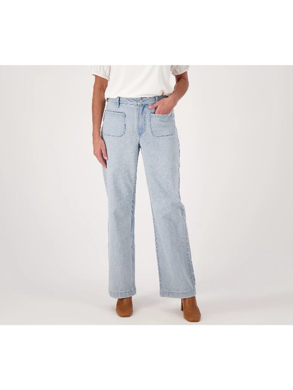 Candace Cameron Bure Jean Size 32W Front Patch Pocket Wide Leg Malibu Wash NEW